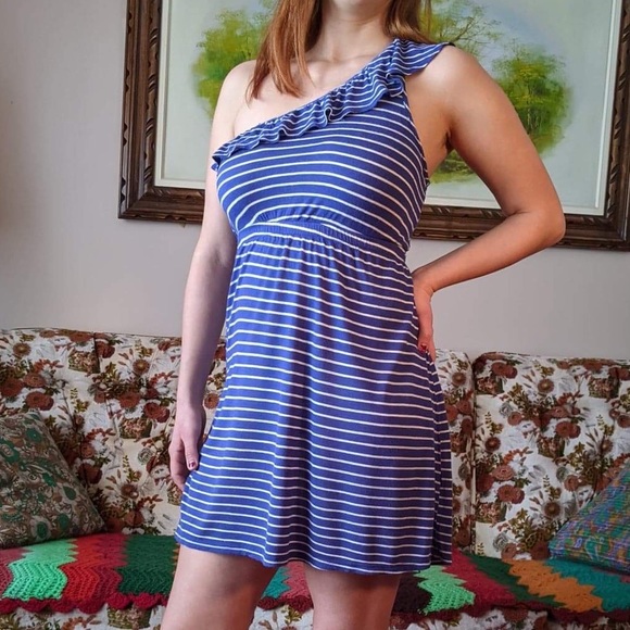 Blue and white striped one shoulder ruffle dress - Picture 4 of 6